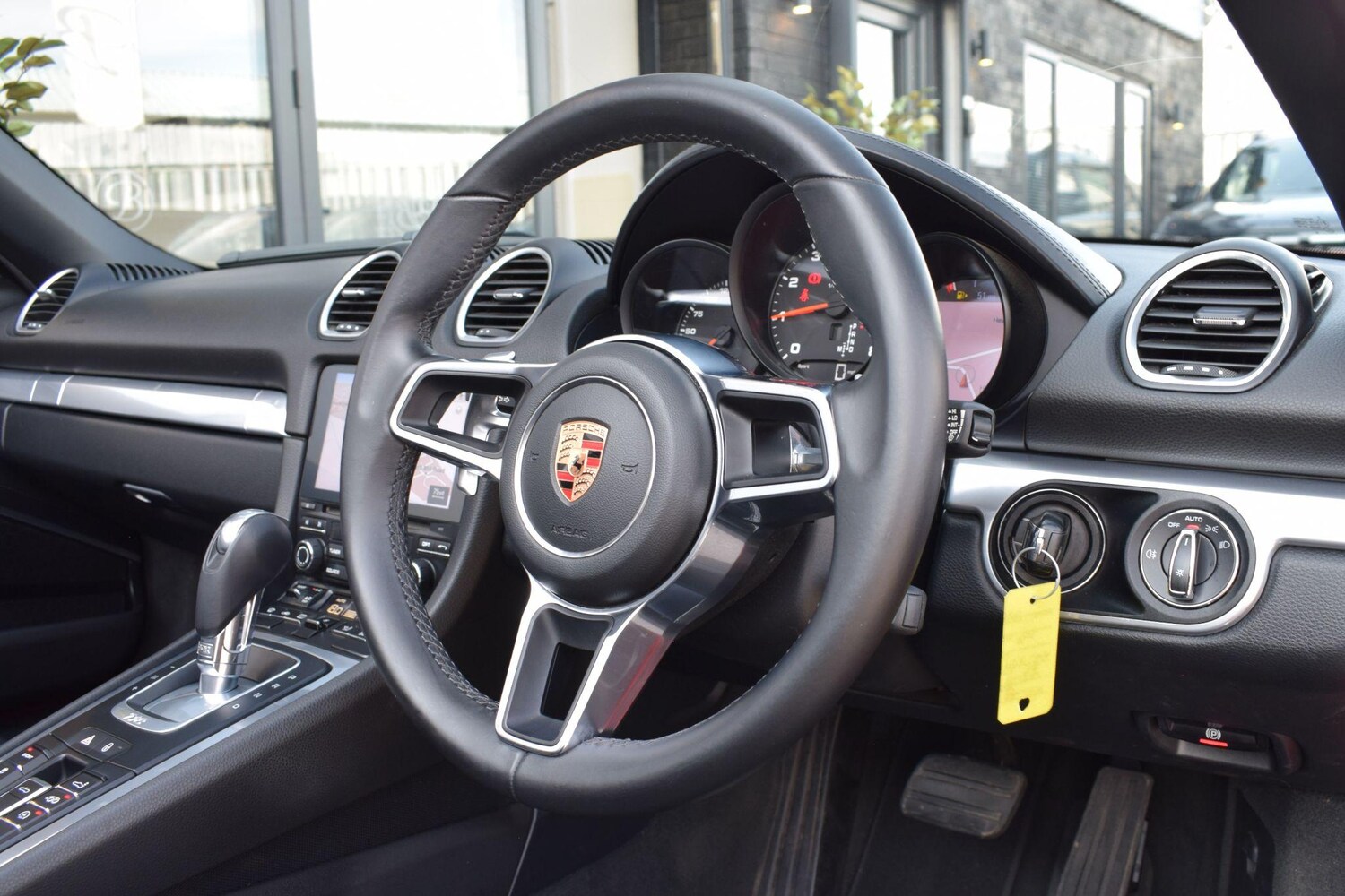 Used Porsche Boxster 2018 for sale - 77400856: Photo 11