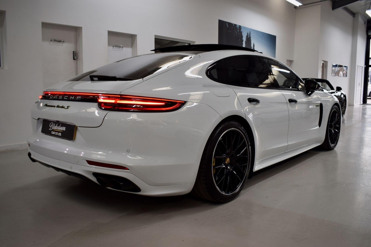 Used Porsche Panamera 2019 for sale - 77794010: Photo 4