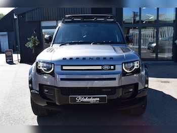 Used Land Rover Defender 2023 for sale - 79553760: Photo