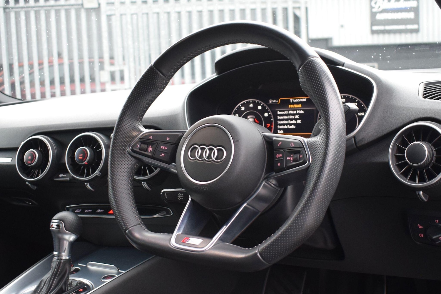 Used Audi TT 2018 for sale - 77794019: Photo 9