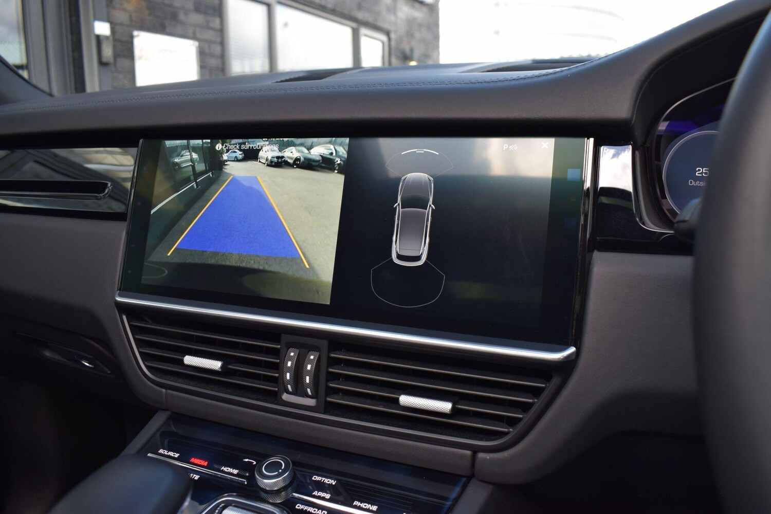 Used Porsche Cayenne 2019 for sale - 76388529: Photo 16