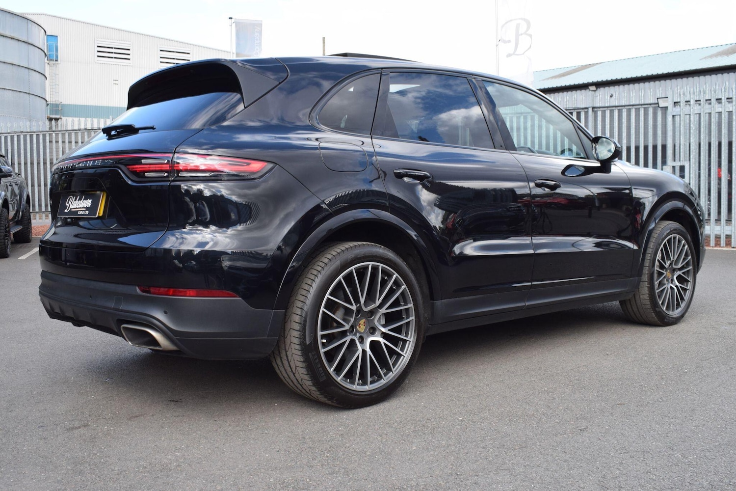 Used Porsche Cayenne 2019 for sale - 76388529: Photo 6