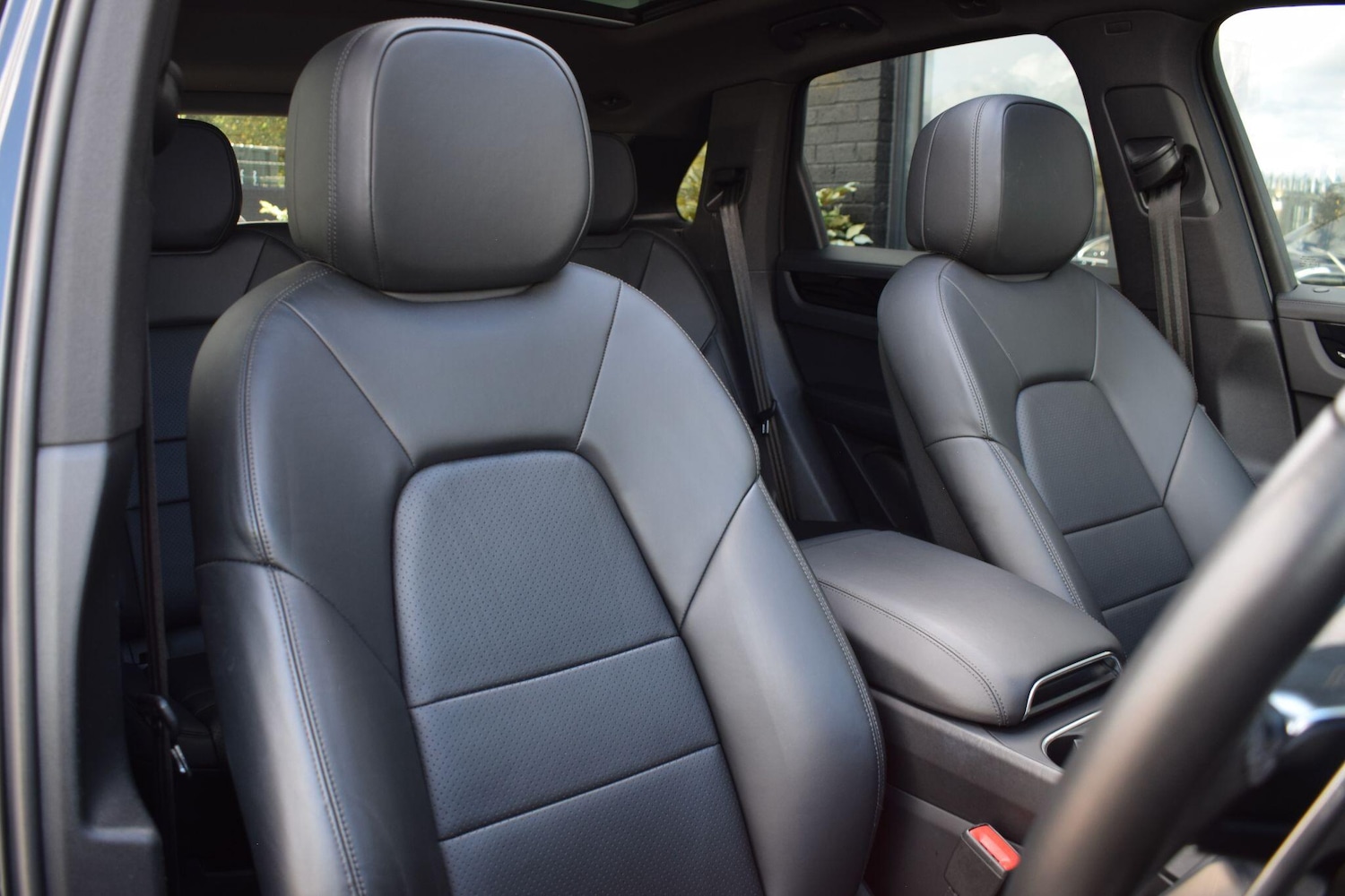 Used Porsche Cayenne 2019 for sale - 76388529: Photo 7