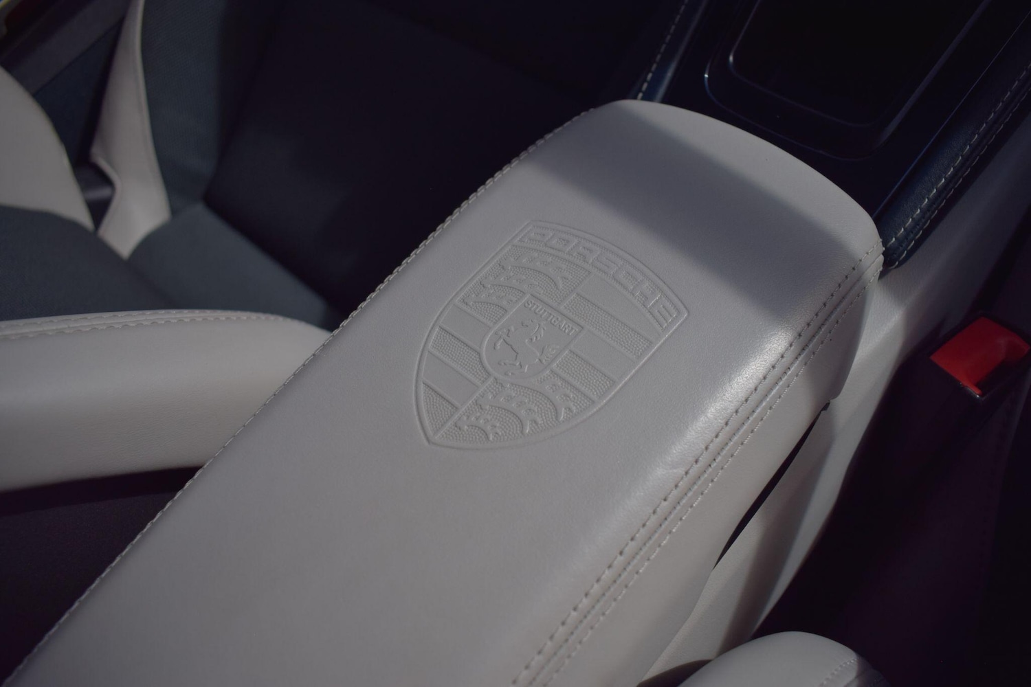 Used Porsche Cayman 2018 for sale - 76714219: Photo 14