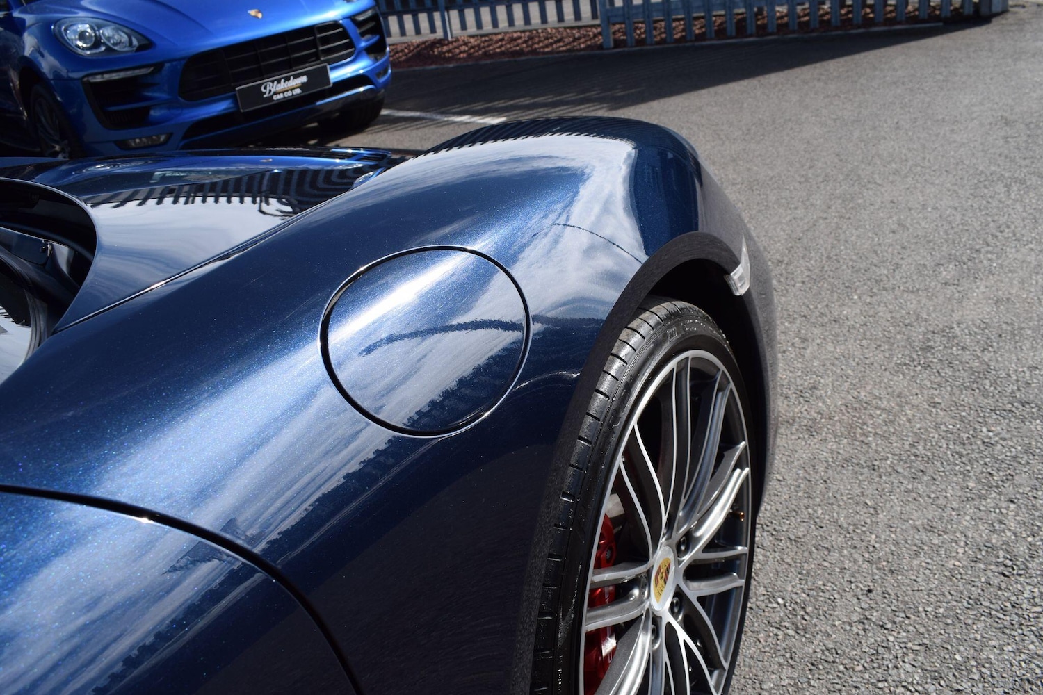 Used Porsche Cayman 2018 for sale - 76714219: Photo 49