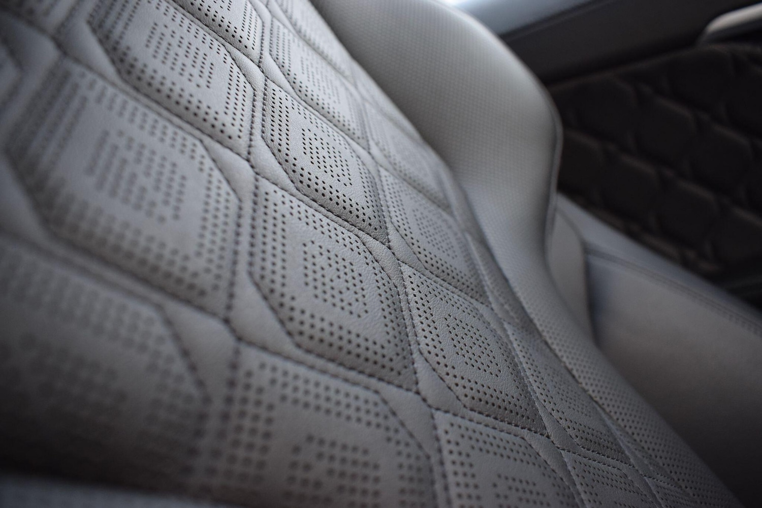 Used BMW M8 2021 for sale - 76701374: Photo 25