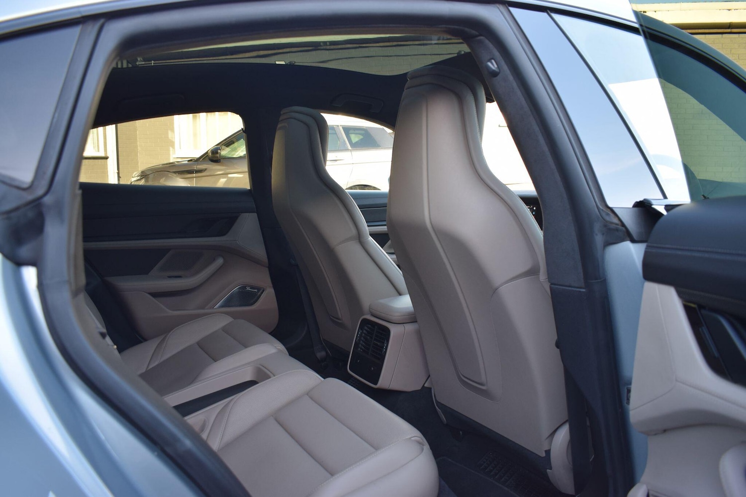 Used Porsche Taycan 2020 for sale - 76997184: Photo 36