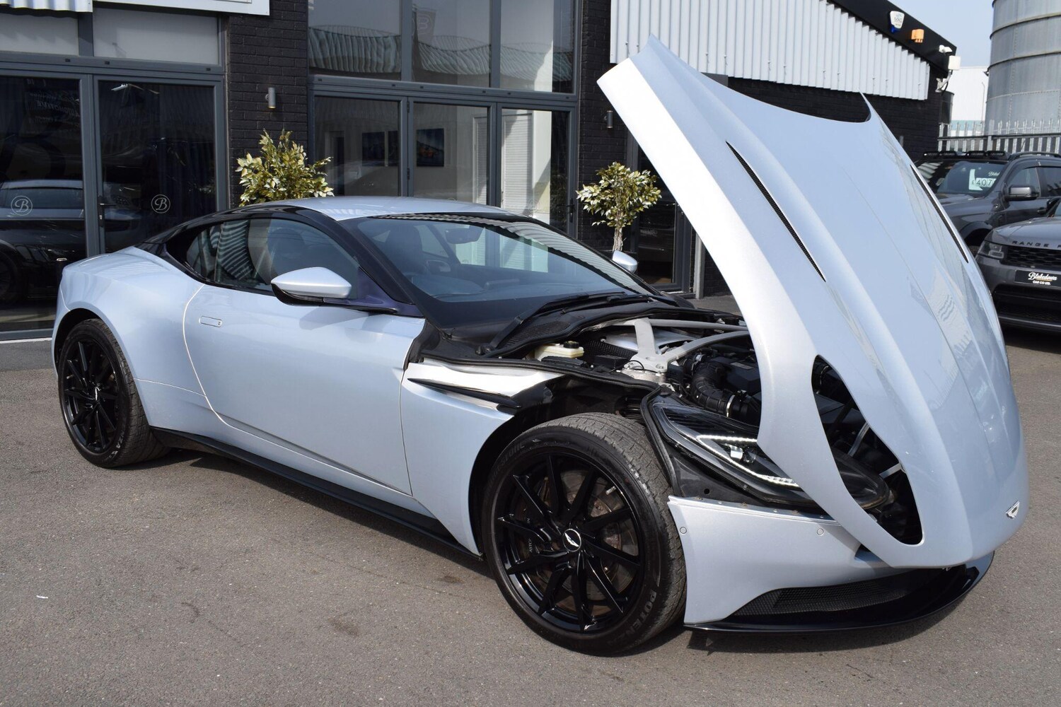 Used Aston Martin DB11 2018 for sale - 78204448: Photo 29