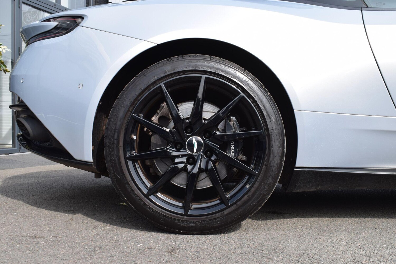 Used Aston Martin DB11 2018 for sale - 78204448: Photo 34