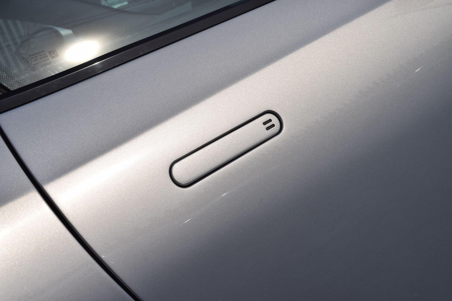 Used Aston Martin DB11 2018 for sale - 78204448: Photo 41