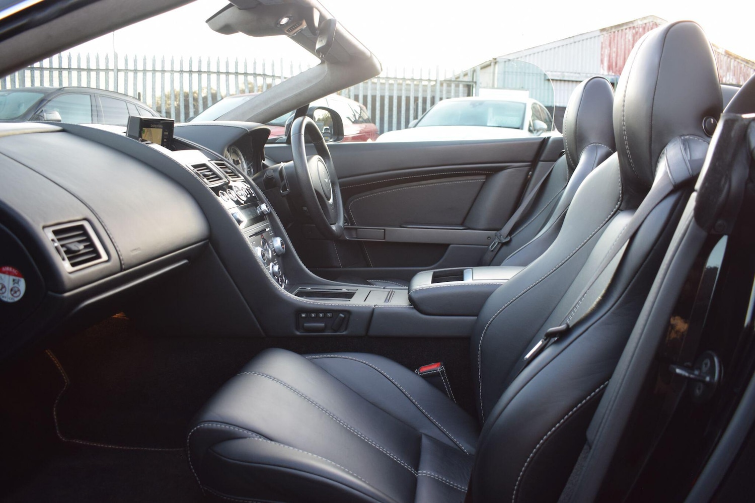 Used Aston Martin Vantage 2014 for sale - 76926049: Photo 10