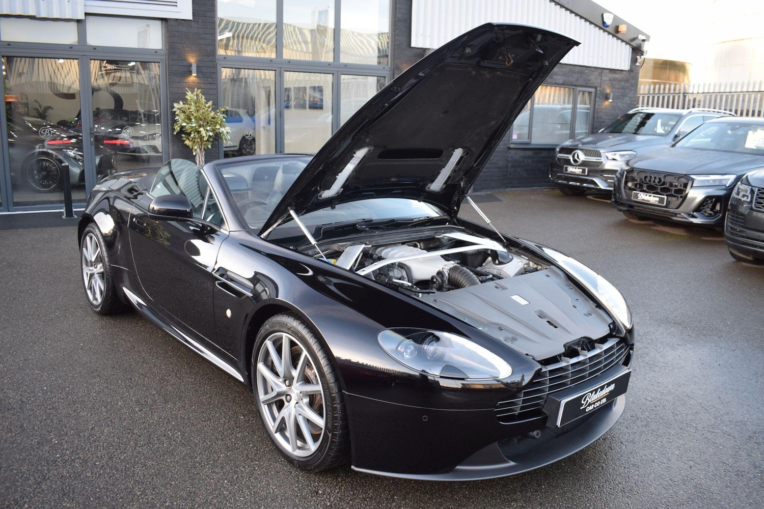 Used Aston Martin Vantage 2014 for sale - 76926049: Photo 29