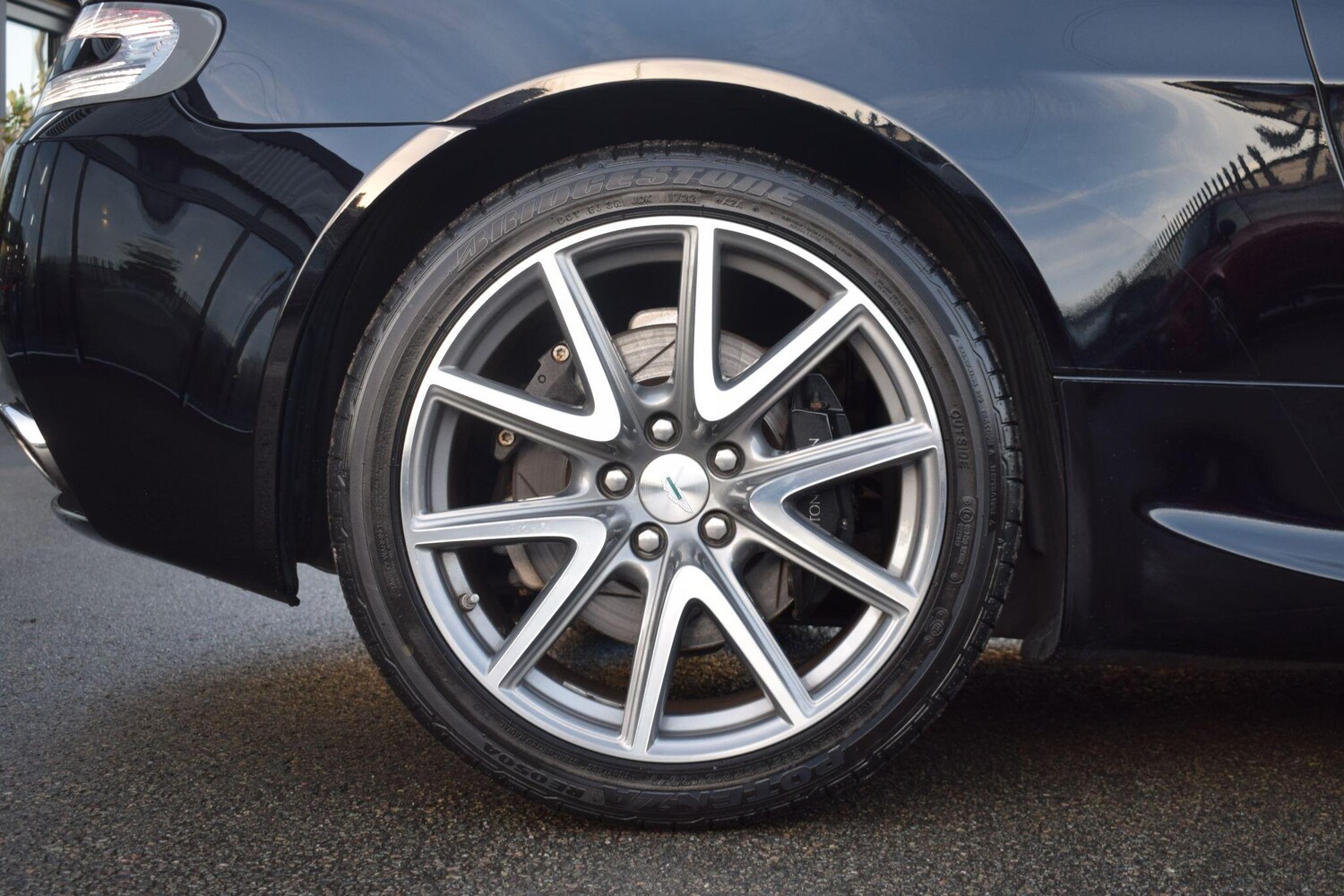 Used Aston Martin Vantage 2014 for sale - 76926049: Photo 37