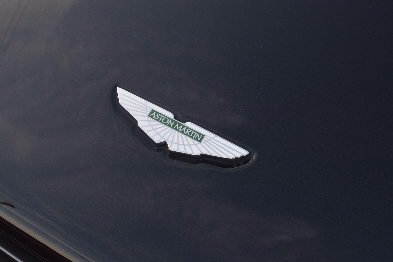 Used Aston Martin Vantage 2014 for sale - 76926049: Photo 44