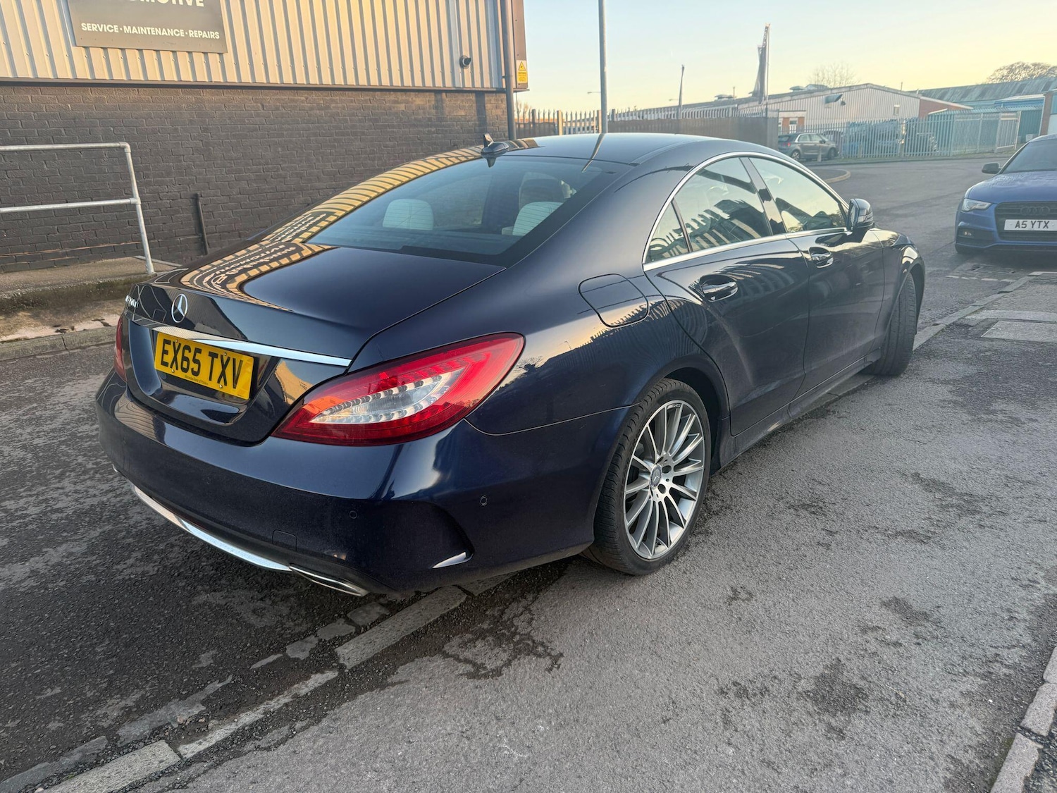 Used Mercedes-Benz CLS 2015 for sale - 76952698: Photo 4