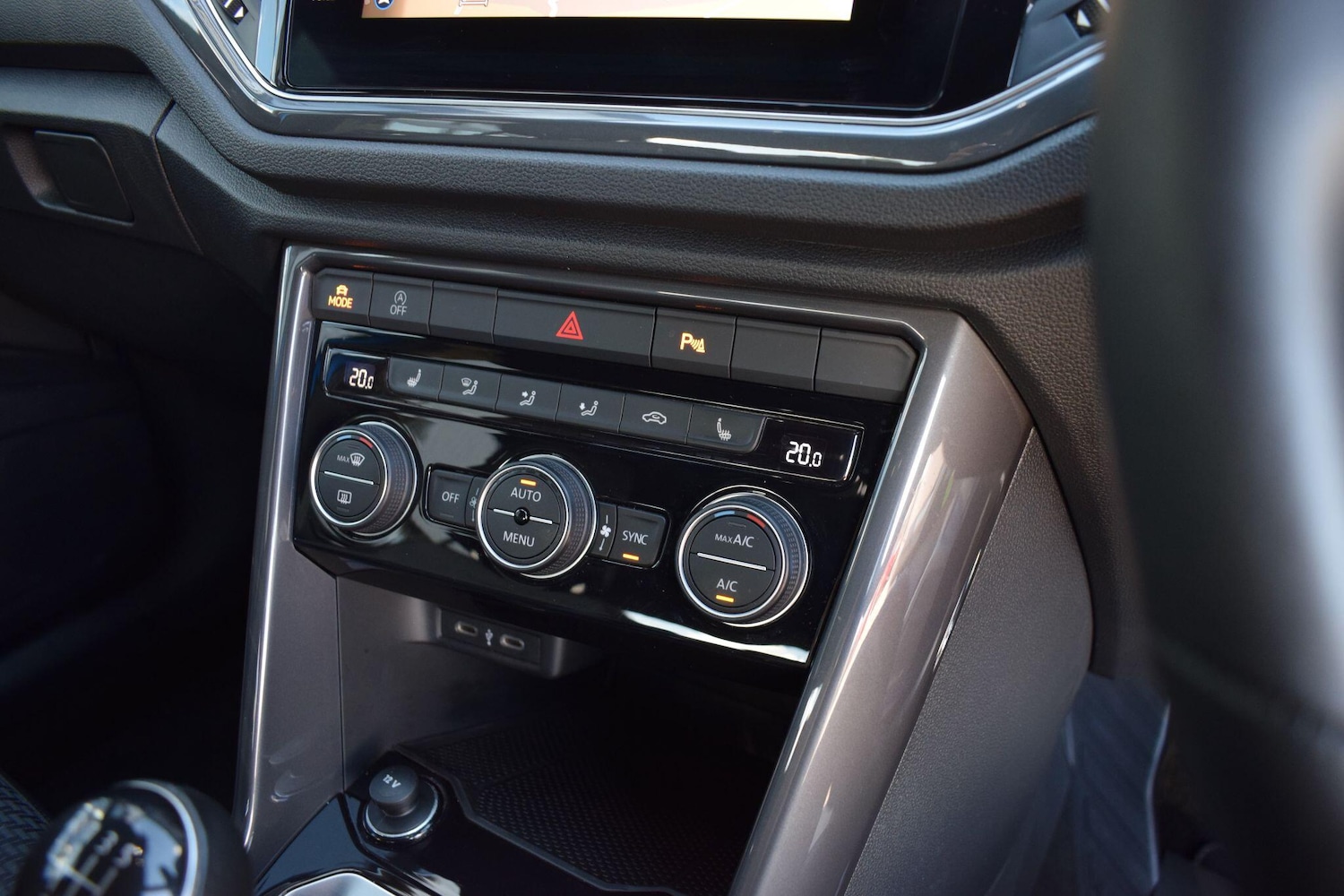 Used Volkswagen T-Roc 2022 for sale - 76388837: Photo 13