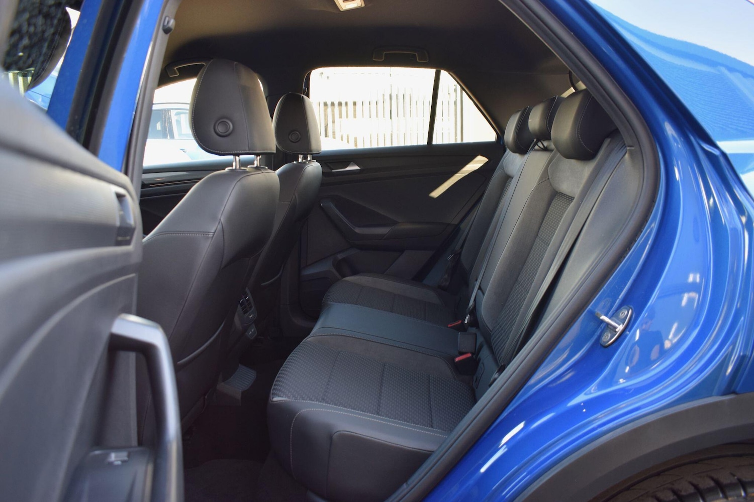 Used Volkswagen T-Roc 2022 for sale - 76388837: Photo 23
