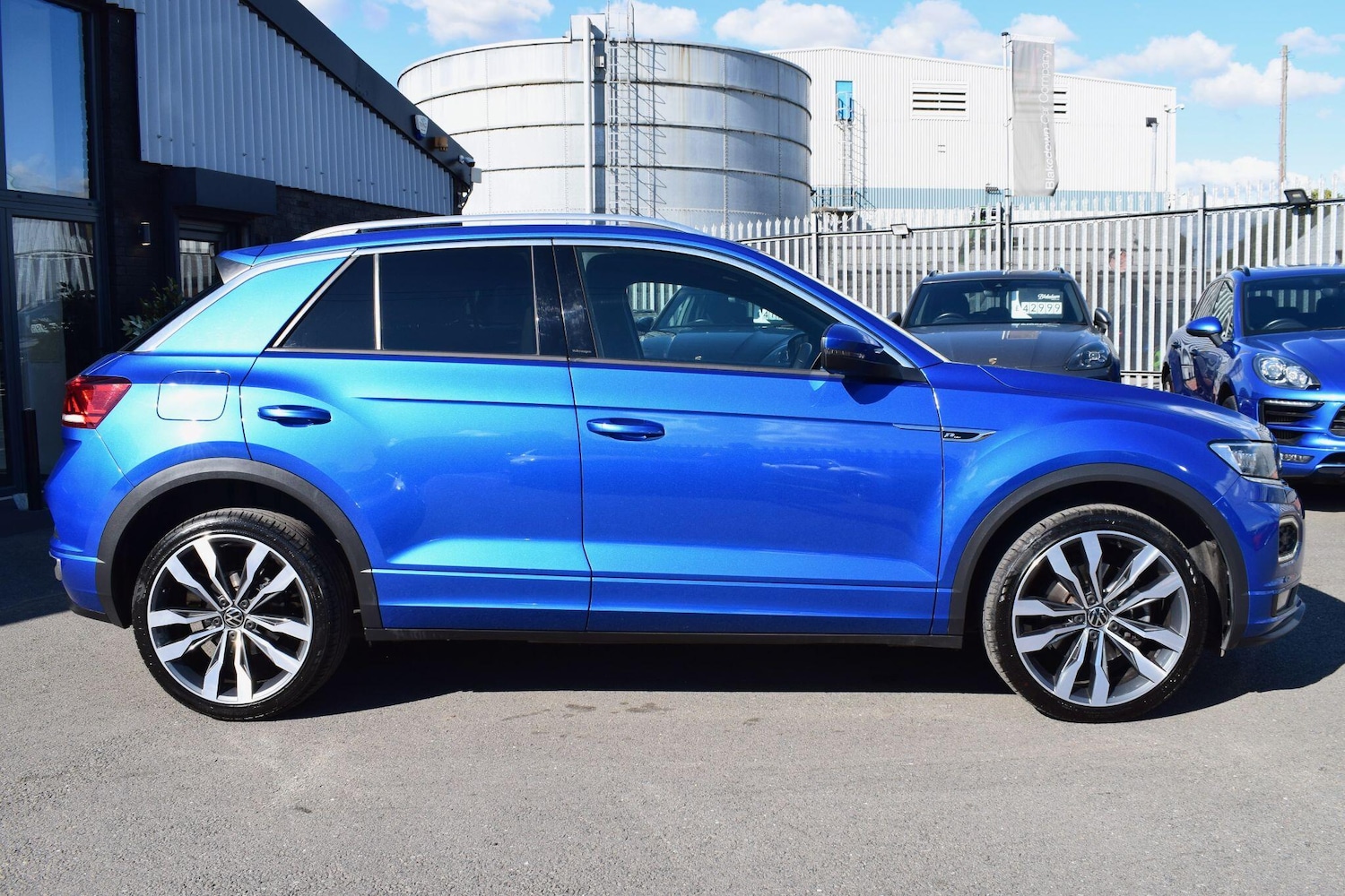 Used Volkswagen T-Roc 2022 for sale - 76388837: Photo 4