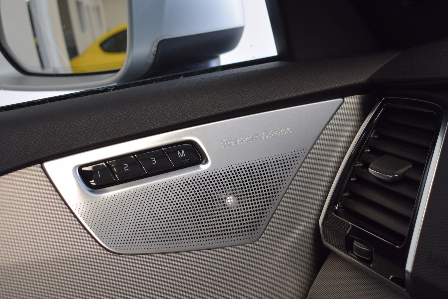 Used Volvo XC90 2017 for sale - 76094649: Photo 17