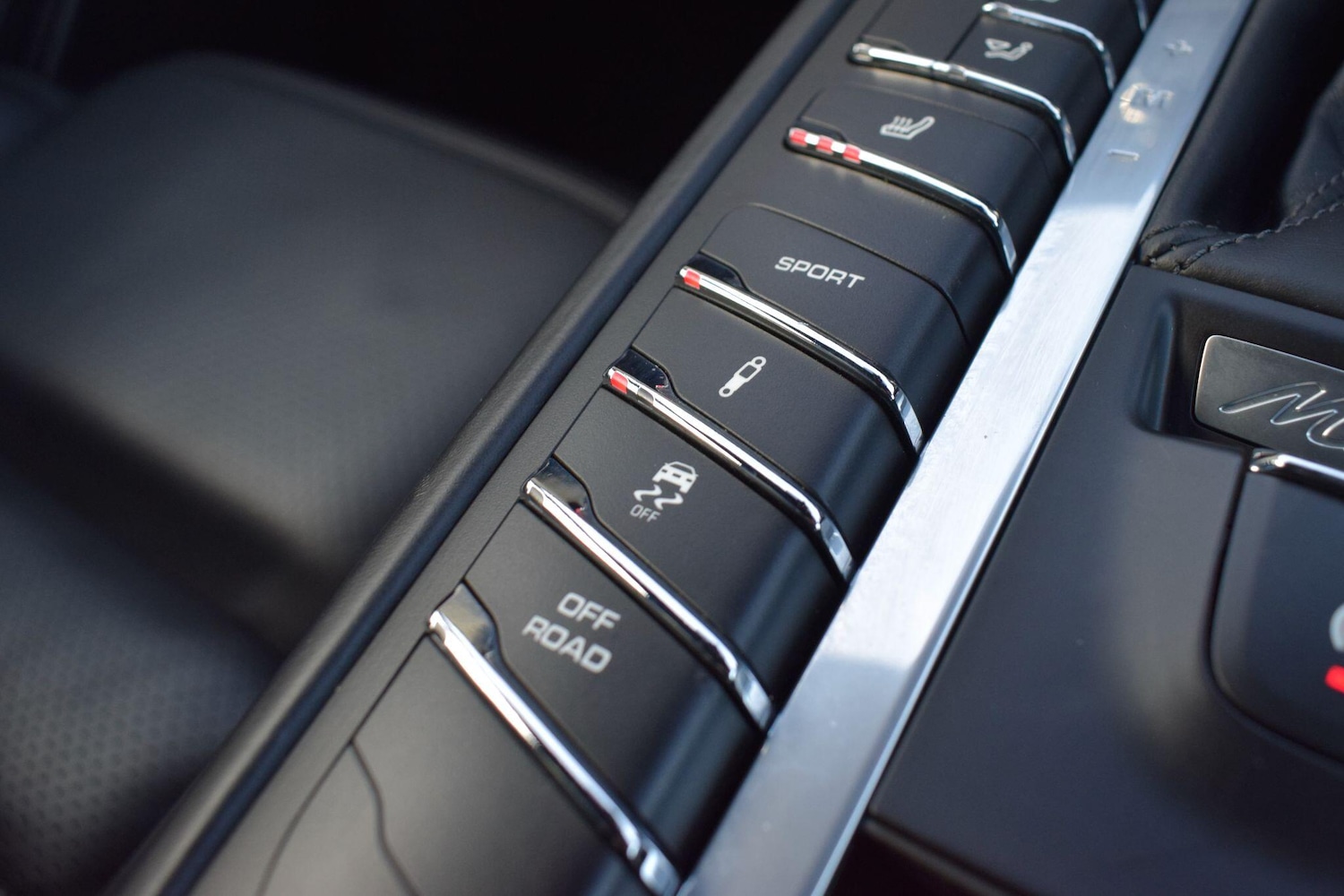 Used Porsche Macan 2018 for sale - 76667502: Photo 14