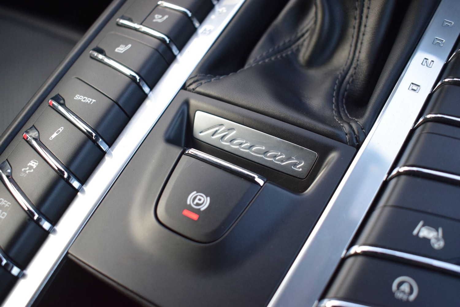 Used Porsche Macan 2018 for sale - 76667502: Photo 15