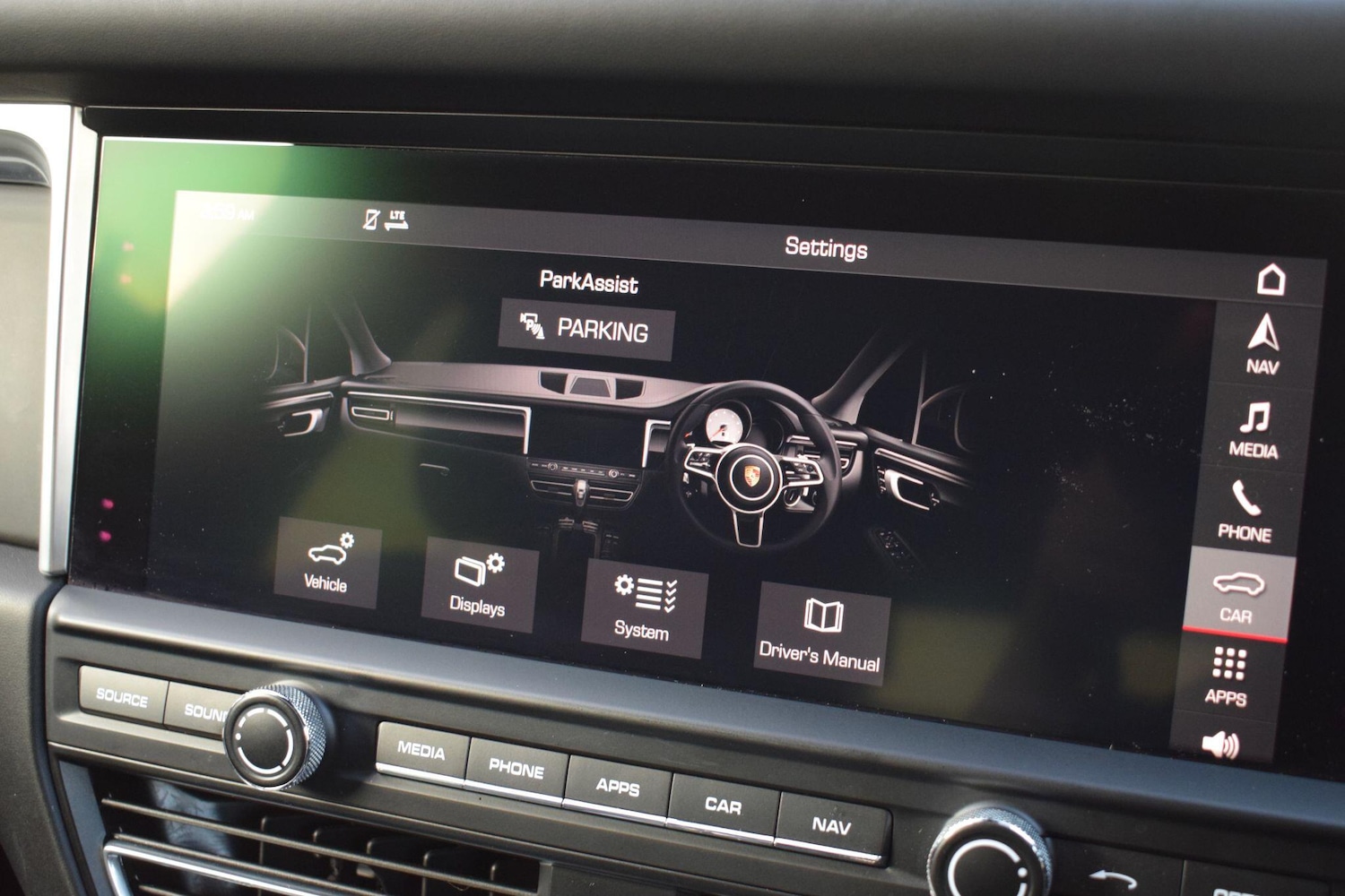 Used Porsche Macan 2018 for sale - 76667502: Photo 18