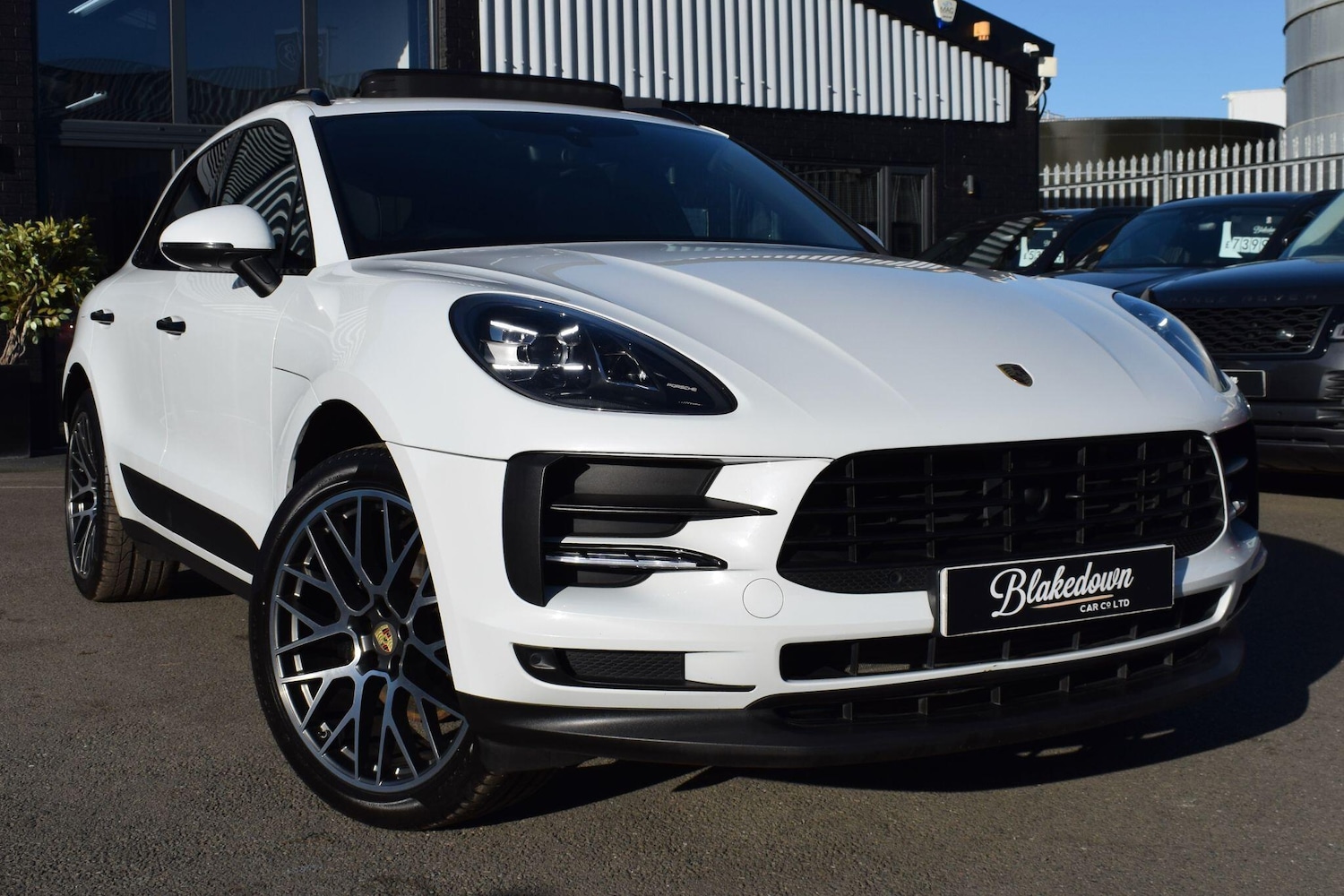 Used Porsche Macan 2018 for sale - 76667502: Photo 3