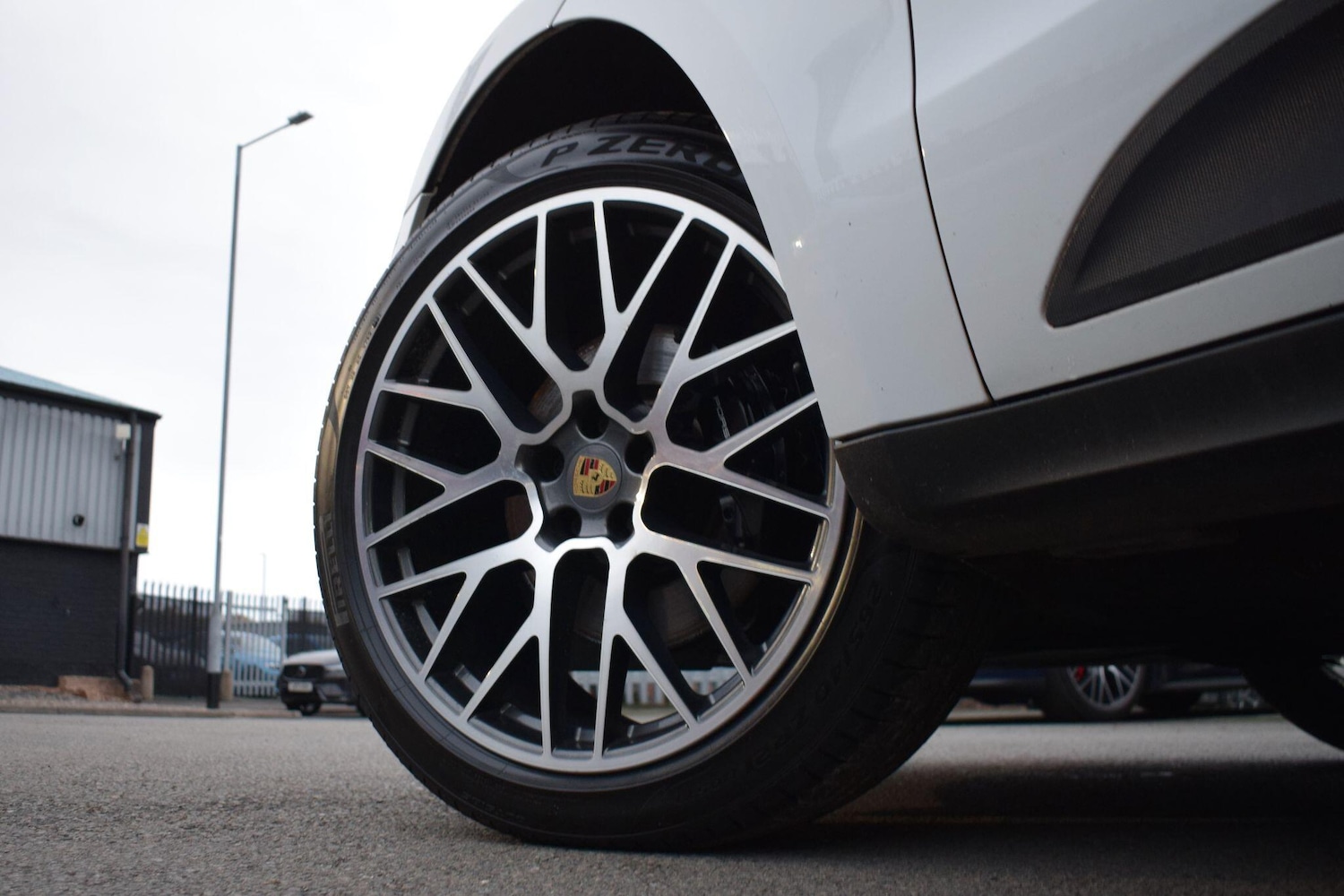 Used Porsche Macan 2018 for sale - 76667502: Photo 31