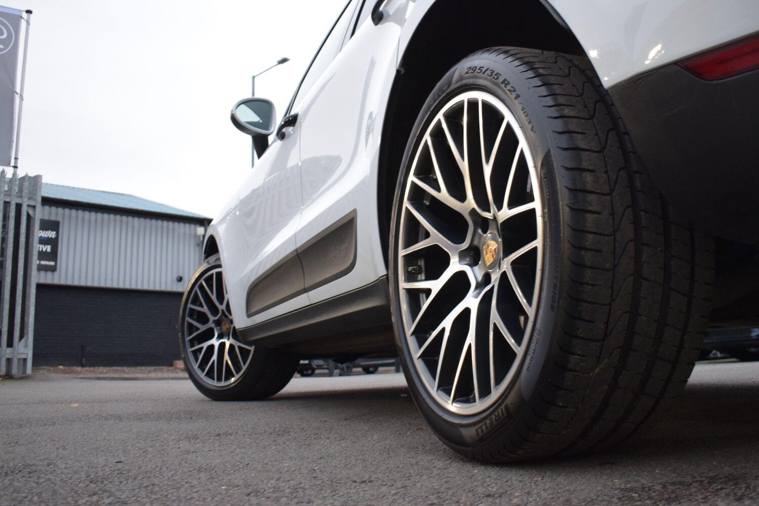 Used Porsche Macan 2018 for sale - 76667502: Photo 37