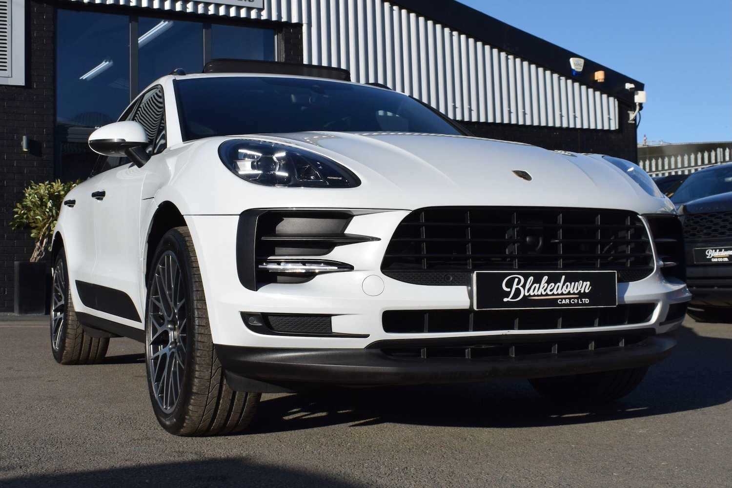 Used Porsche Macan 2018 for sale - 76667502: Photo 4