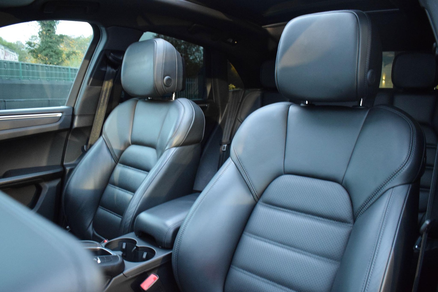 Used Porsche Macan 2018 for sale - 76667502: Photo 8