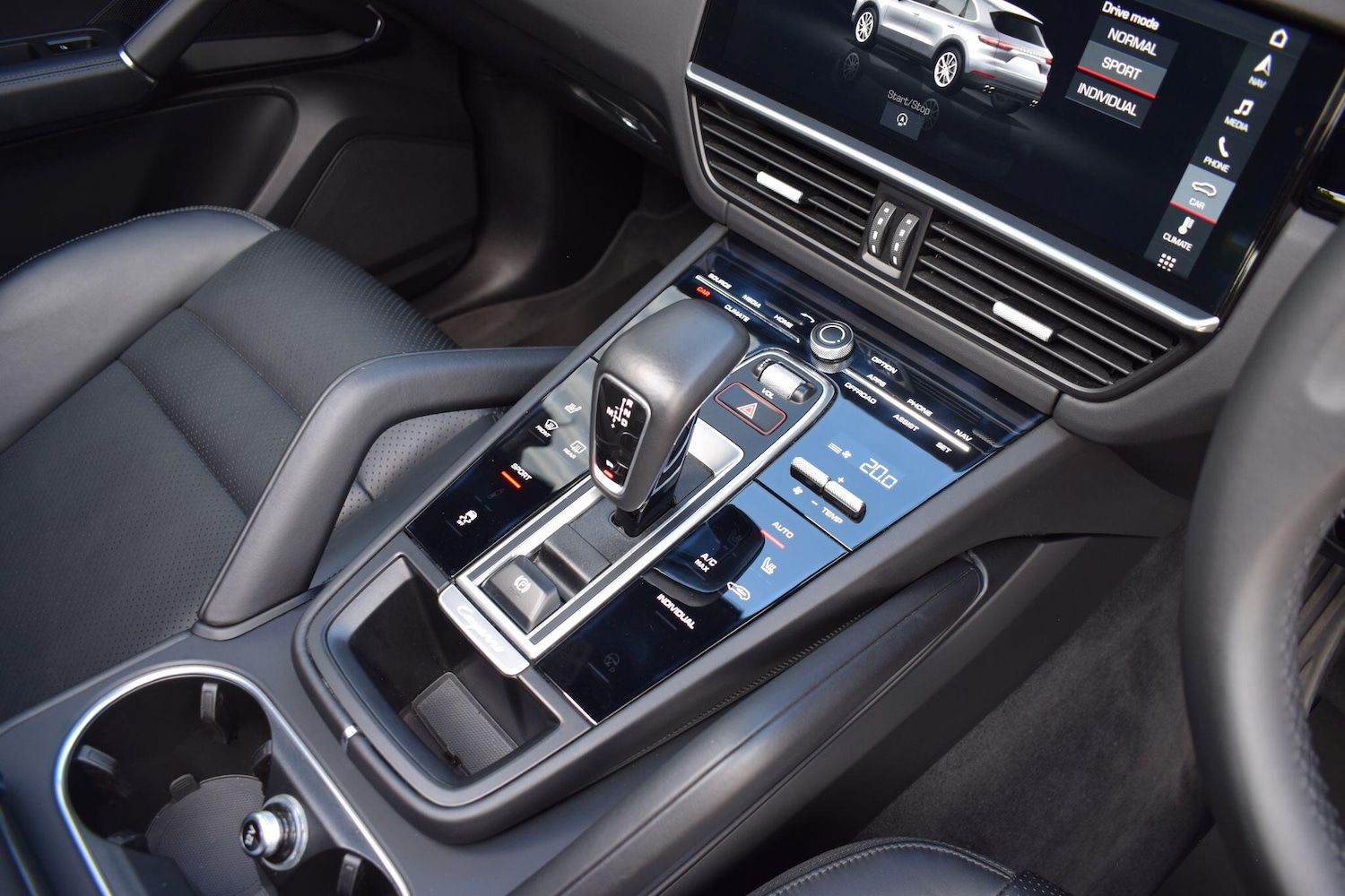Used Porsche Cayenne 2019 for sale - 76094145: Photo 12