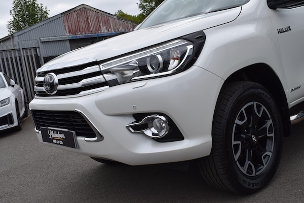 Used Toyota Hilux 2017 for sale - 76306821: Photo 31