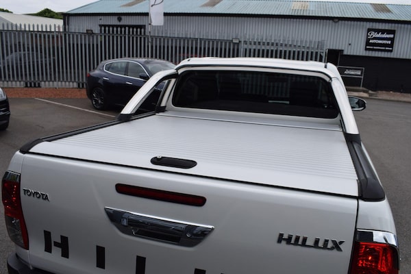 Used Toyota Hilux 2017 for sale - 76306821: Photo 36