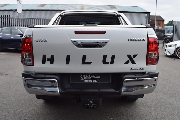 Used Toyota Hilux 2017 for sale - 76306821: Photo 5