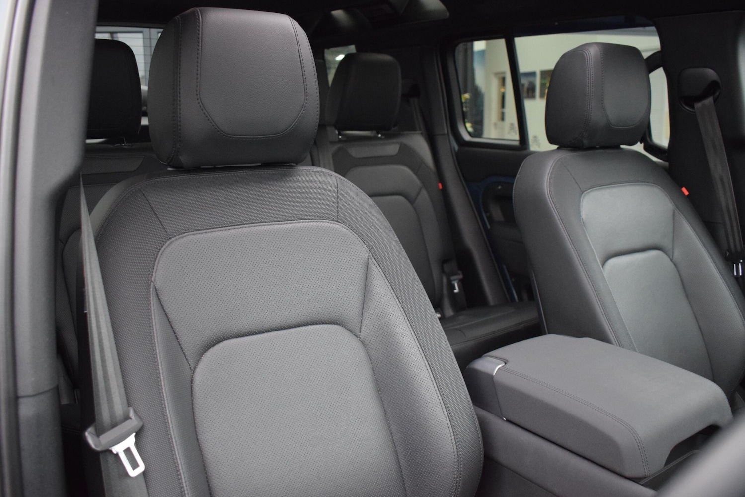 Used Land Rover Defender 2022 for sale - 77144412: Photo 7