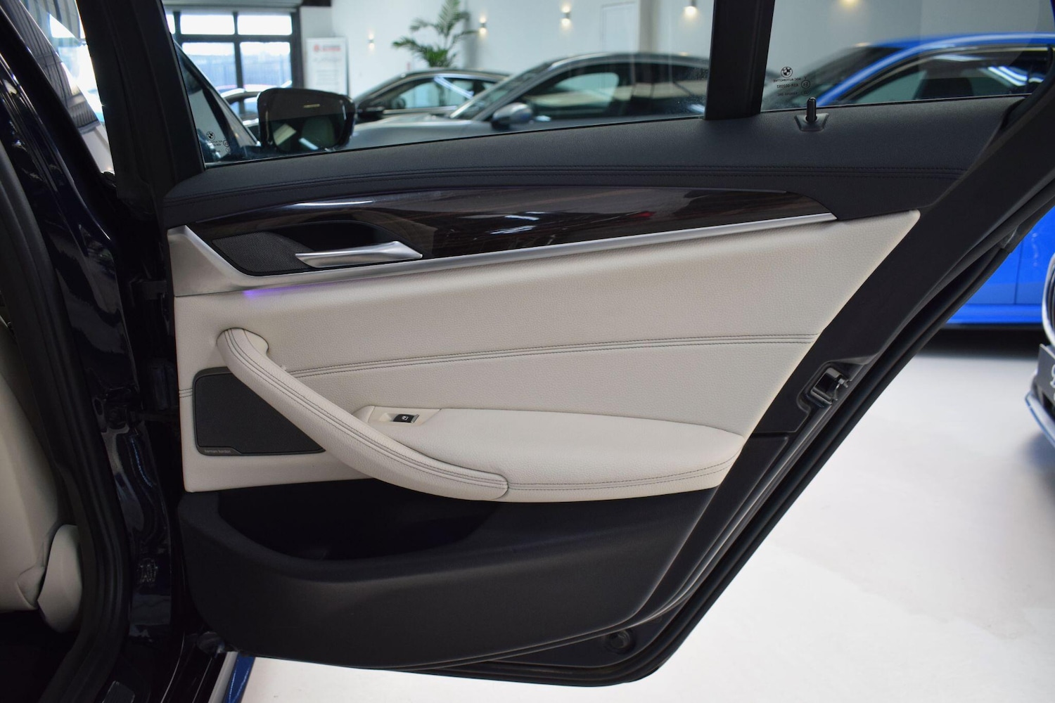 Used BMW 5 Series 2017 for sale - 77784350: Photo 18