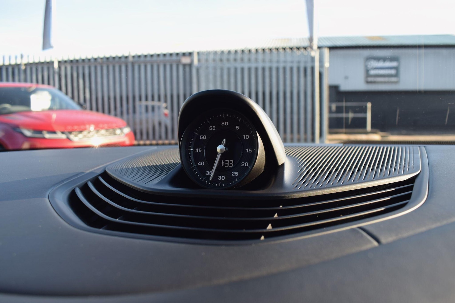 Used Porsche Taycan 2020 for sale - 76658959: Photo 23