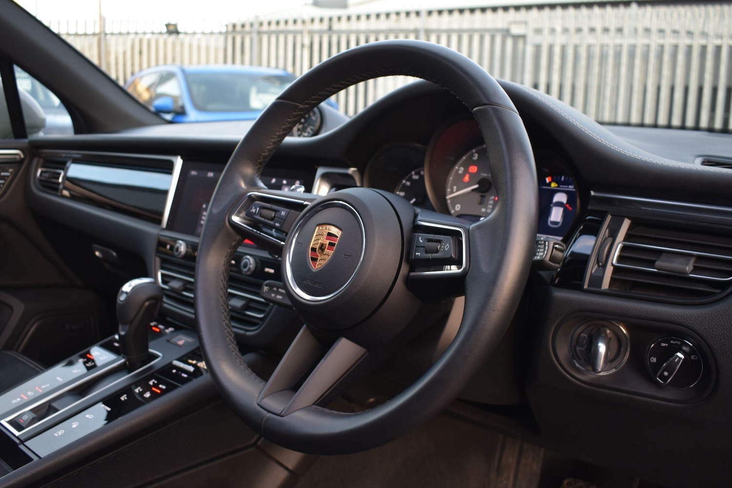 Used Porsche Macan 2022 for sale - 77040925: Photo 10