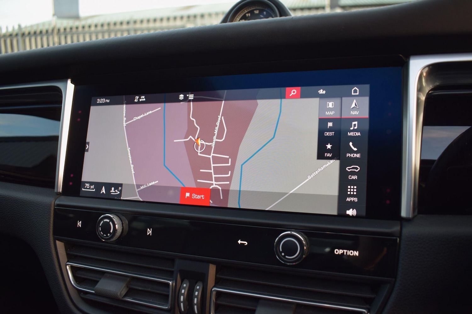 Used Porsche Macan 2022 for sale - 77040925: Photo 22