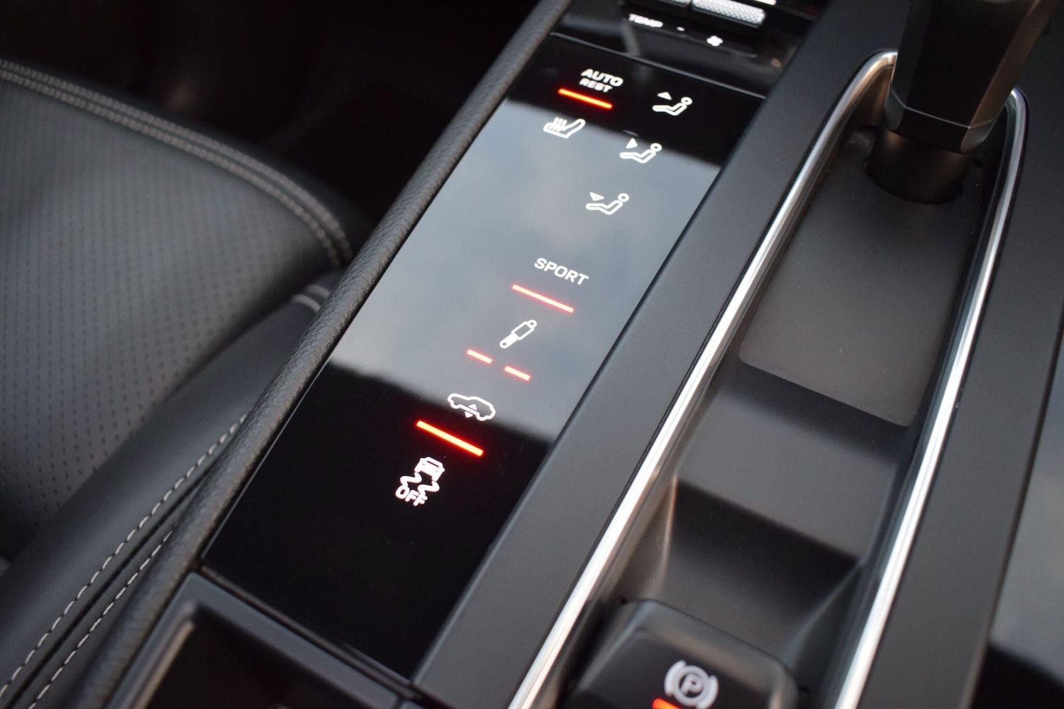 Used Porsche Macan 2022 for sale - 77040925: Photo 24