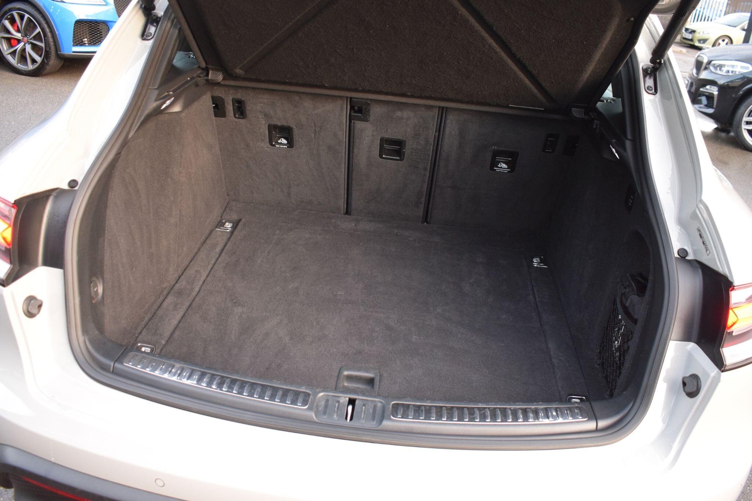 Used Porsche Macan 2022 for sale - 77040925: Photo 28