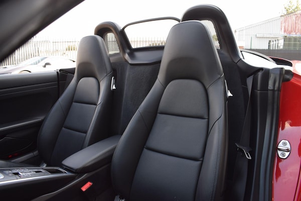 Used Porsche 718 Boxster 2018 for sale - 76188899: Photo 9