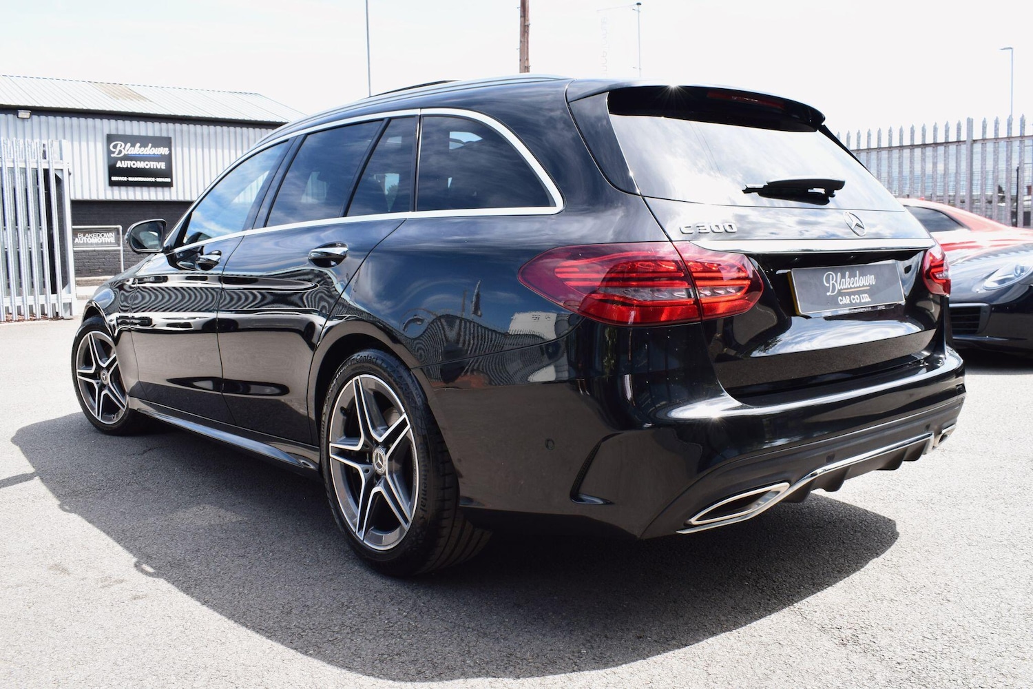 Used Mercedes-Benz C Class 2019 for sale - 76537864: Photo 4