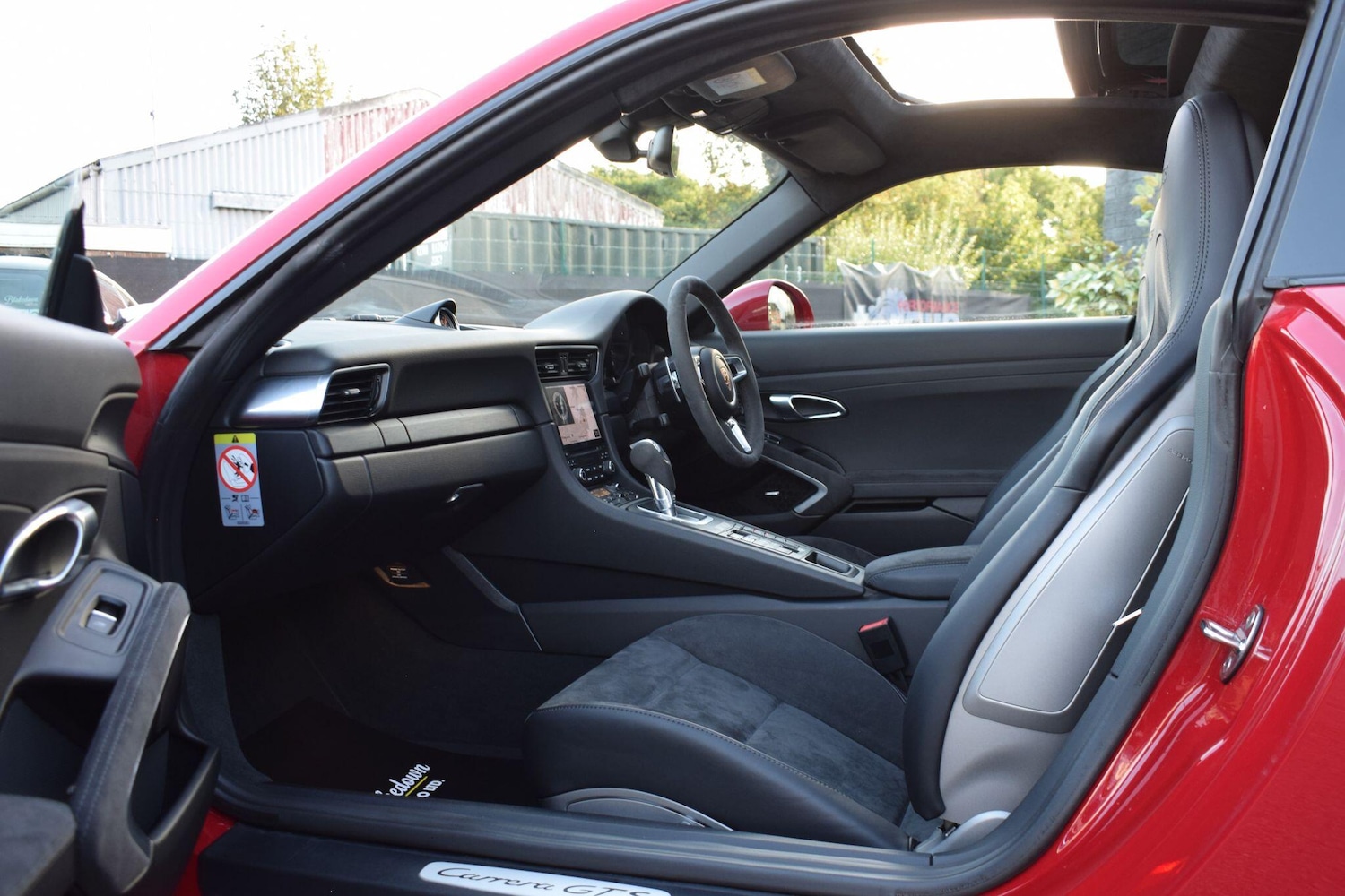 Used Porsche 911 2017 for sale - 76752822: Photo 12