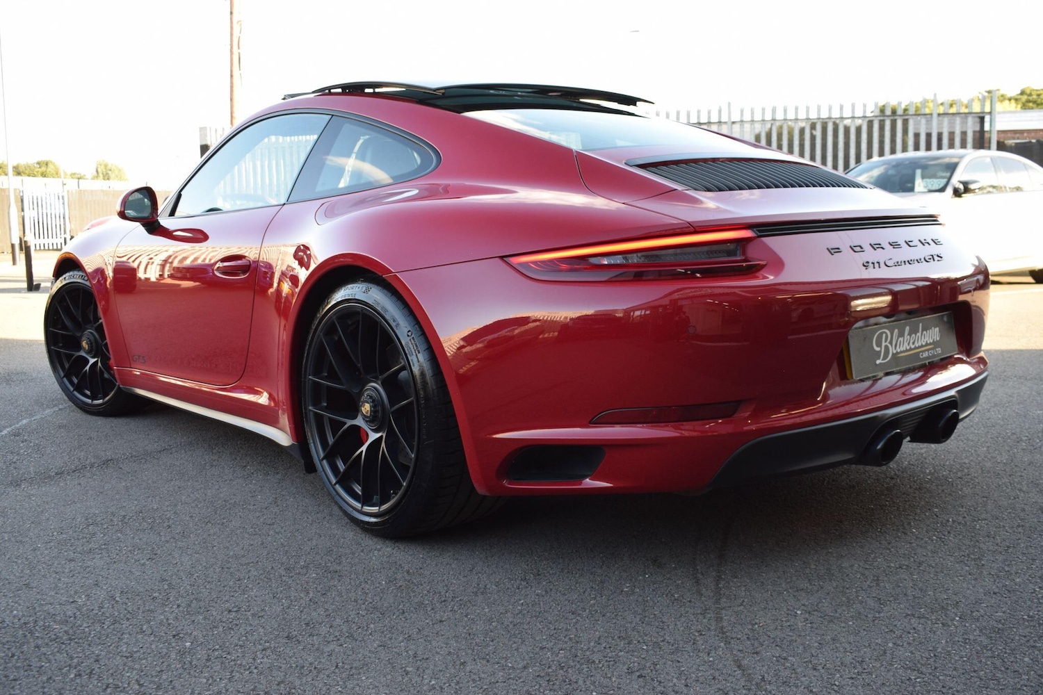 Used Porsche 911 2017 for sale - 76752822: Photo 4