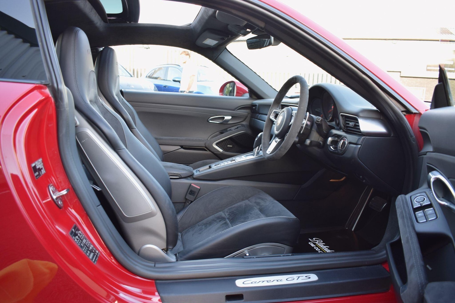 Used Porsche 911 2017 for sale - 76752822: Photo 8