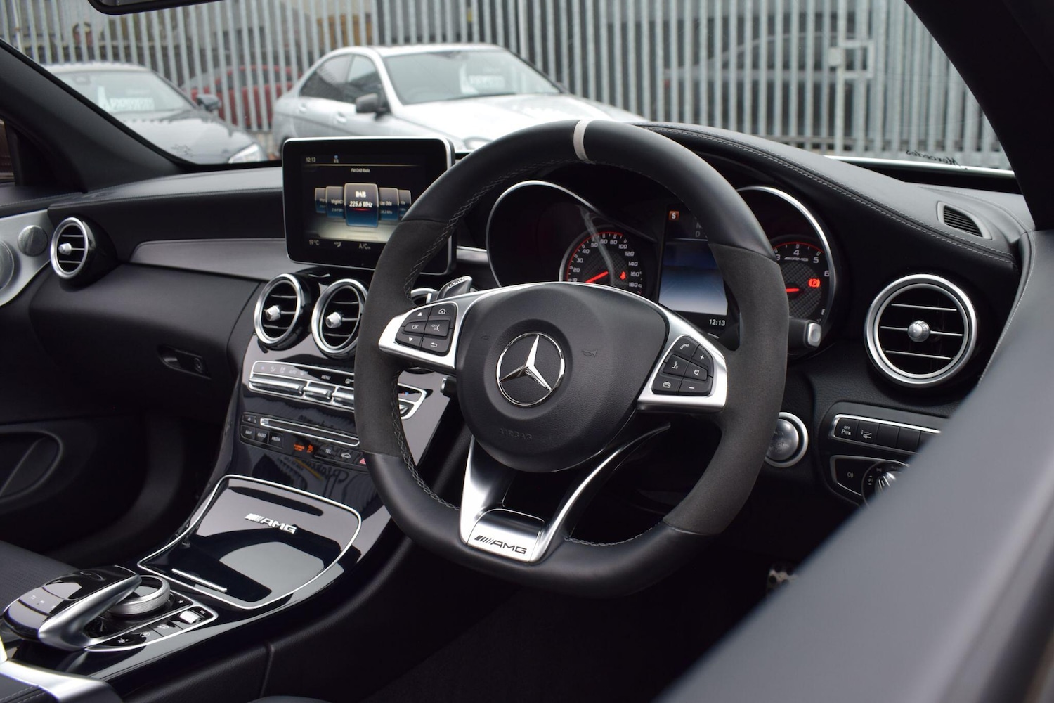 Used Mercedes-Benz C Class 2018 for sale - 76440684: Photo 11