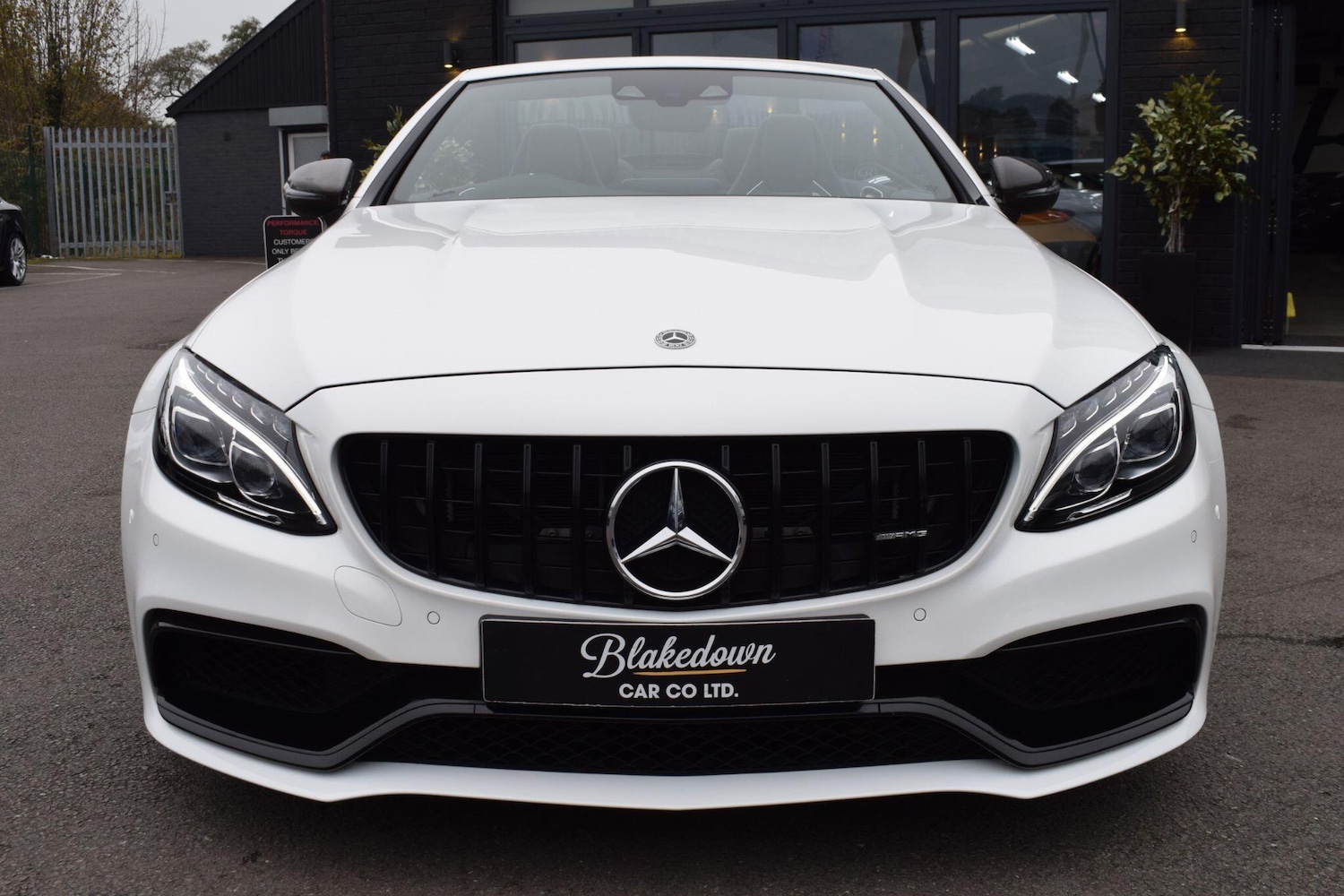 Used Mercedes-Benz C Class 2018 for sale - 76440684: Photo 2