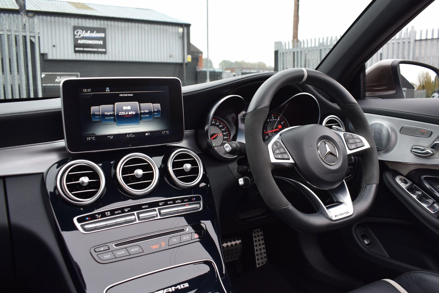 Used Mercedes-Benz C Class 2018 for sale - 76440684: Photo 9